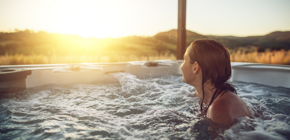 4 Ways Hot Tubs Improve Mental Health - Spa Guy Hawaii