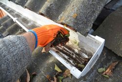 Gutter cleaning in Vernon Township, NJ
