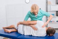 chiropractor-south-main-chiropractic-clinic