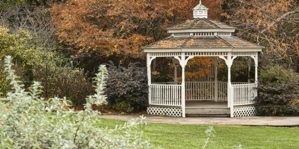 3 Reasons to Install a Garden Gazebo - Decorative Creations Inc