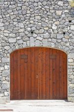 Kalispell-MT-wooden-garage-door
