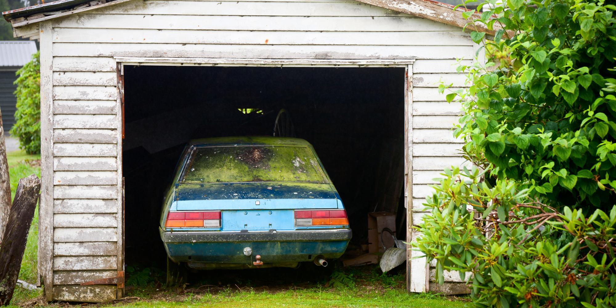 4 Reasons Not to Leave a Junk Car on Your Property - Rudy's Towing