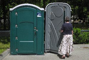 portable toilet rental