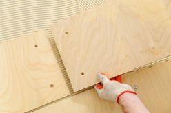 Your Jobsite Checklist: 3 Signs It's Safe for Wood Flooring Installation | Thayer Decorating Center in Thayer, MO