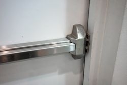 commercial door hardware