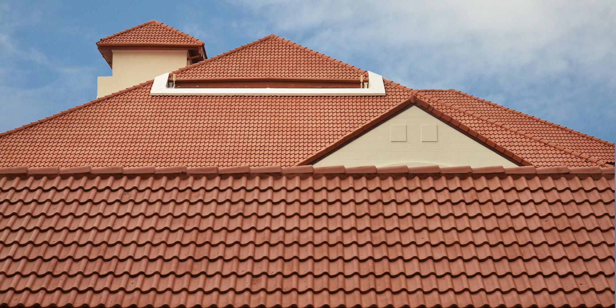 3 Roofing Materials To Consider For Hot Weather Climates Canyon State   Depositphotos 14372675 L 2015 Cropped.JDvRX7IwW 