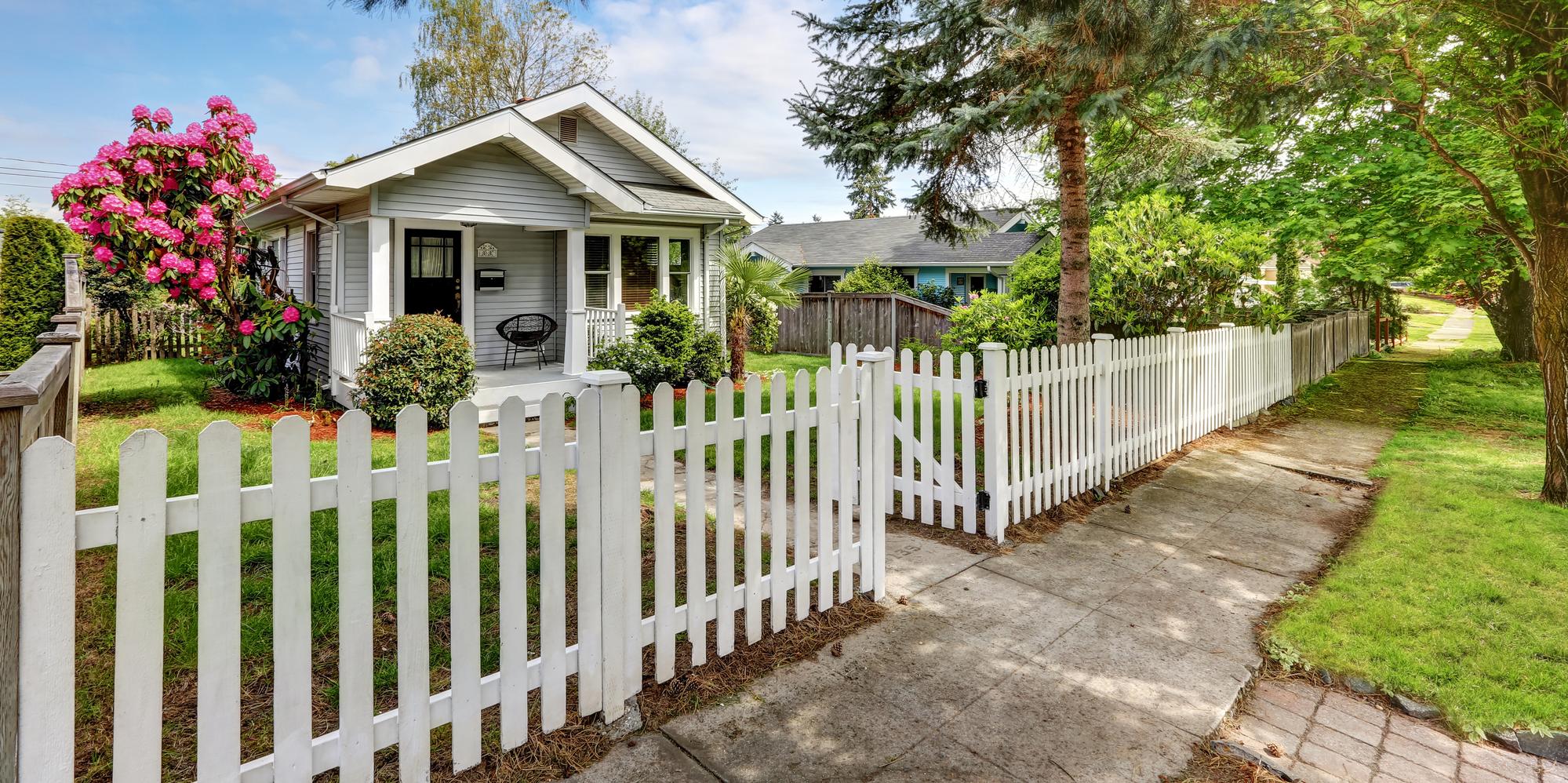 White deals picket fence