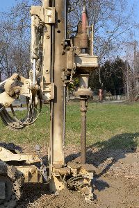 water well drilling 