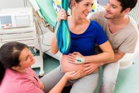 midwife-home-birth-with-love