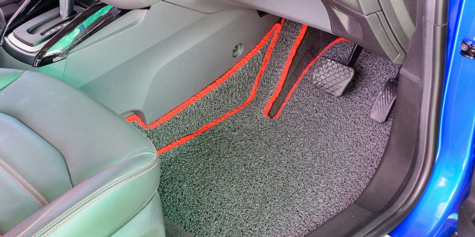 types of floor mats for cars