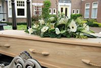 funeral-flowers-laurel-frove-florist