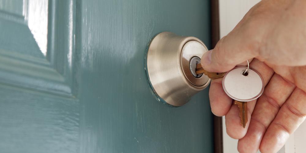 Top 4 Most Common Apartment Door Locks - USA Locksmith Services