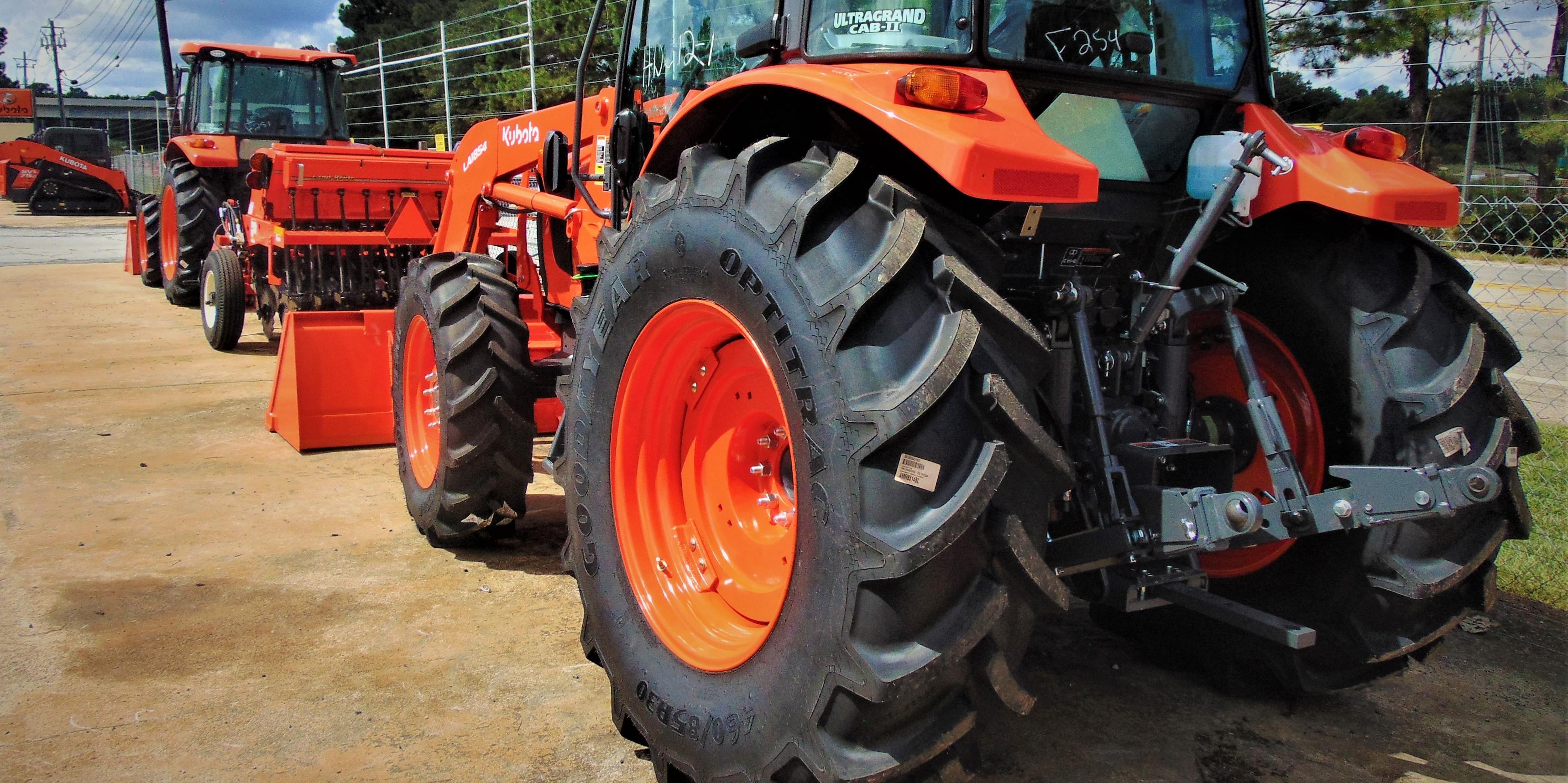 A Guide to Checking Tire Pressure on Tractors Gene & Matt Tractor