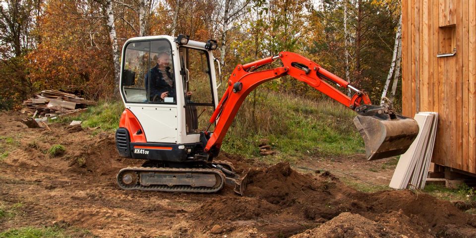 3 Benefits of Mini Excavators - Wilson Brothers Rental ...