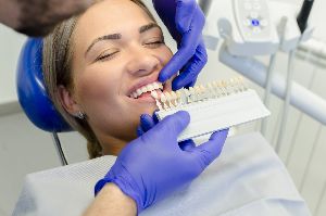 cosmetic dentist