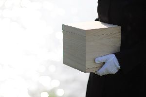 cremation urn