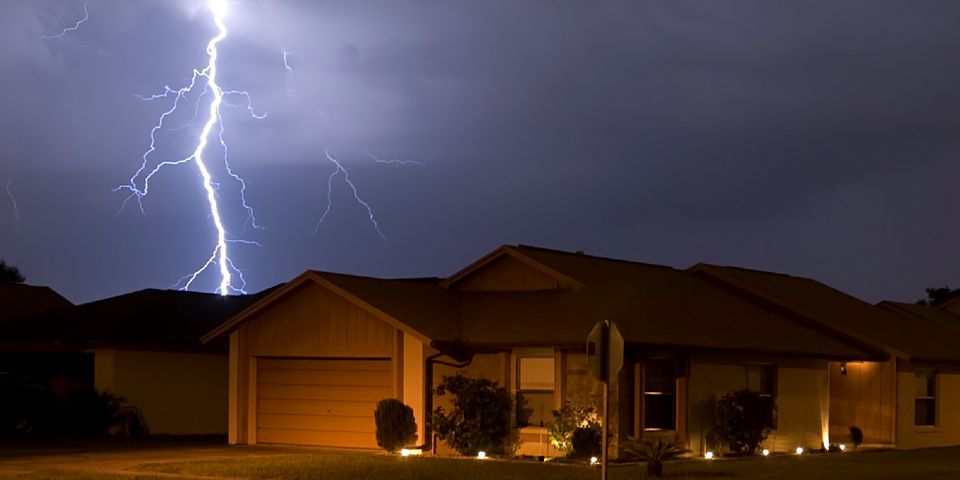 how-can-lightning-damage-your-home-s-electrical-system-walter-s