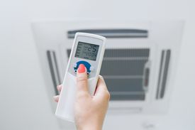 https://depositphotos.com/12762737/stock-photo-remote-control-and-air-conditioning.html