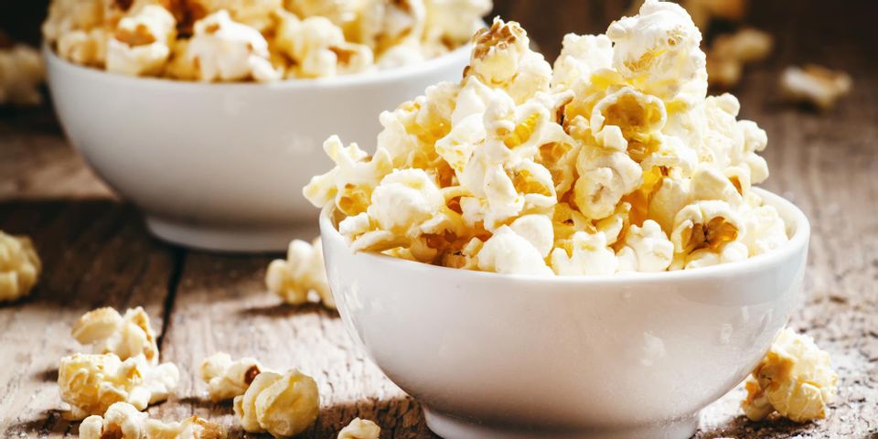 4 Perfect Drink Pairings for Popcorn - Cracker Box Caramel Pop