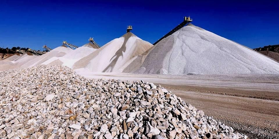 Crushed Limestone: Its Benefits & Uses - Hanson Dry Fork S&G